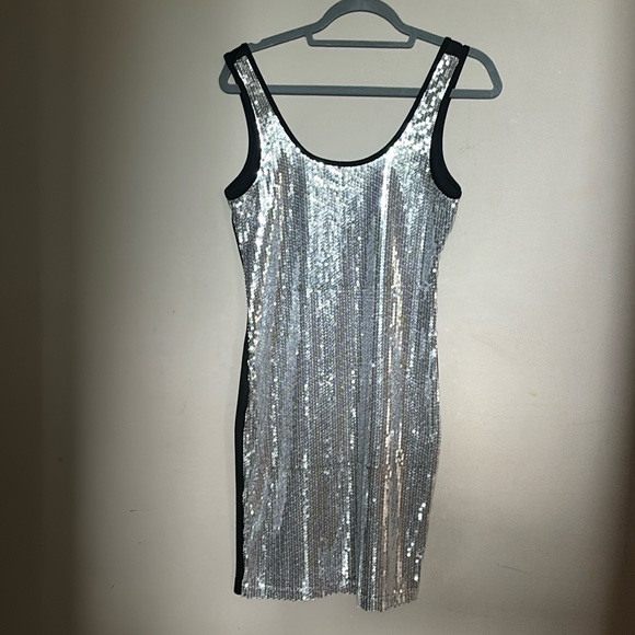 Wet Seal Women Silver Sequined Sparkly Dress - Large - Picture 1 of 7